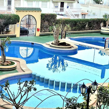 Апартаменты Cozy With Sea View