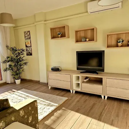 Cozy With Sea View * تورّيفيِخا