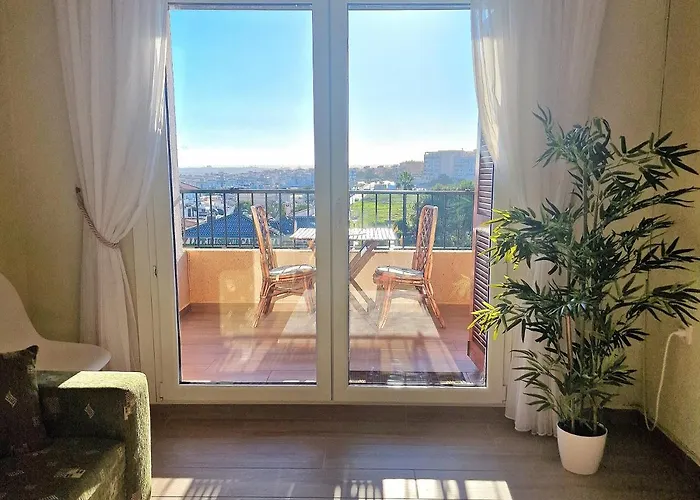 شقة Cozy With Sea View