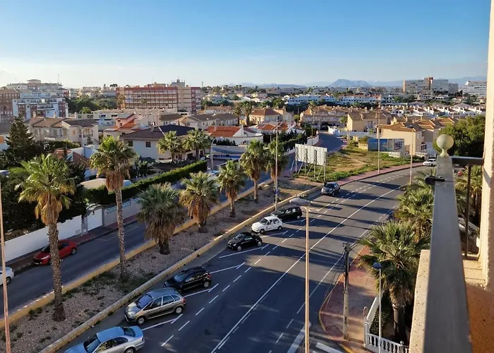 Cozy With Sea View تورّيفيِخا